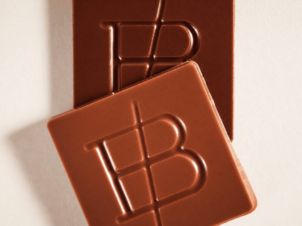Carré de chocolat noir 66% de cacao et lait 42% de cacao - 200g