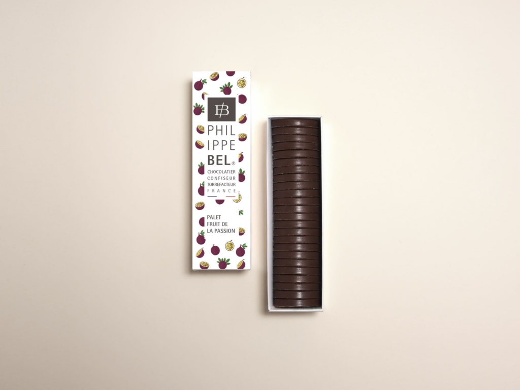 Palet de chocolat noir avec insert de caramel semi-liquide à la pulpe de fruit de la passion - 190g