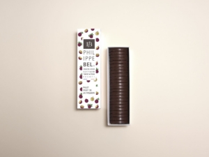 Palet de chocolat noir avec insert de caramel semi-liquide à la pulpe de fruit de la passion - 190g