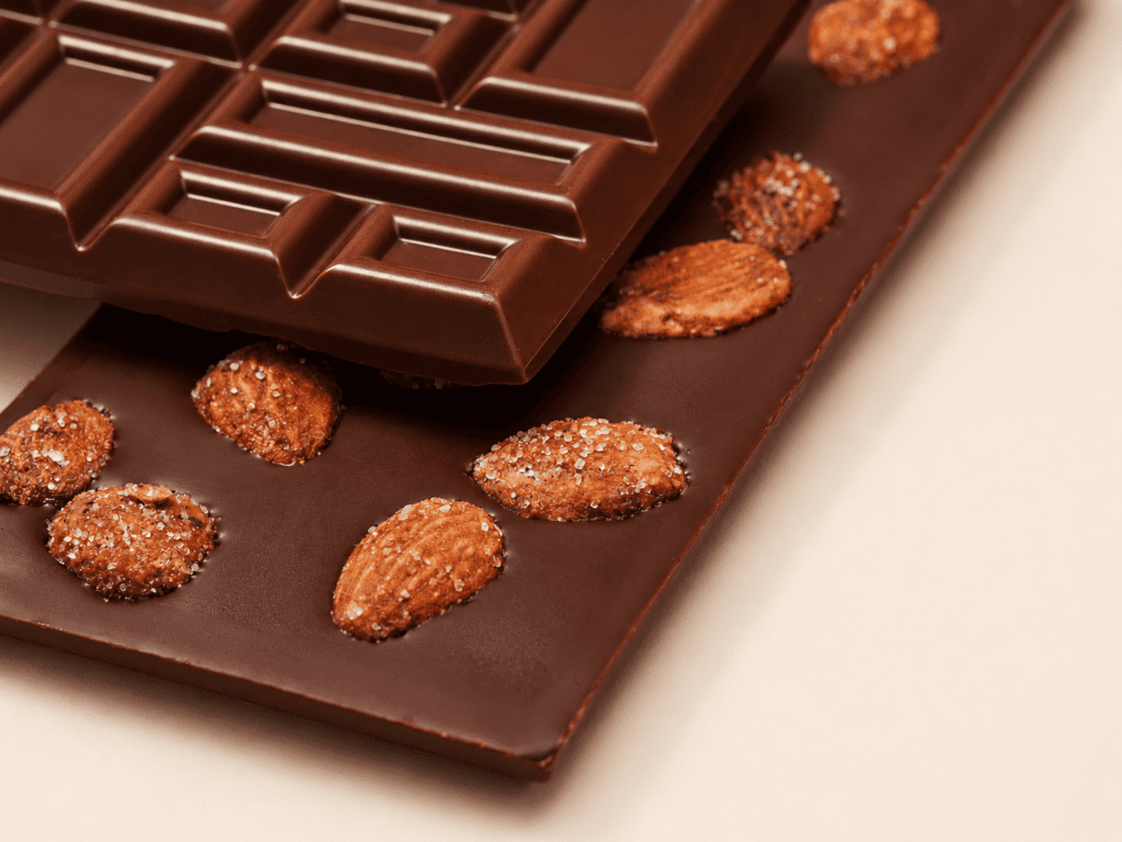 Tablette de chocolat noir aux amandes - 100g